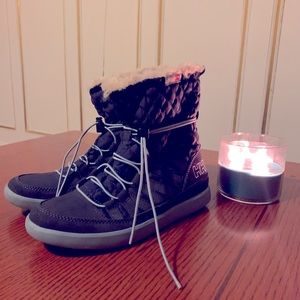 Helly Hanson Women’s Fur Fleece Lined Winter Boots